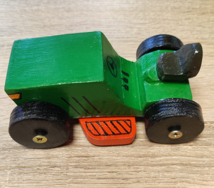 Auto modēļis Traktors Pogas POGAS02